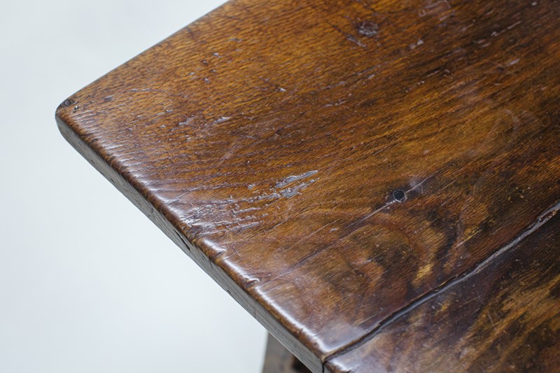 18Th Century Welsh Singe Plank Table In Oak-the-home-bothy-202206085dm39373-main-637904655891467038.JPG