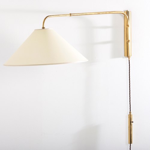 Italian 1950'S Telescopic Wall Light In The Manner Of Gino Sarfatti.