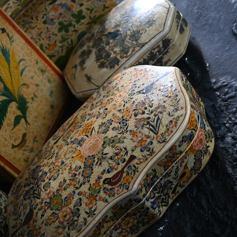 Kashmiri Collection Two -the-house-of-antiques-dsc-1946-main-638107847346150102.jpg
