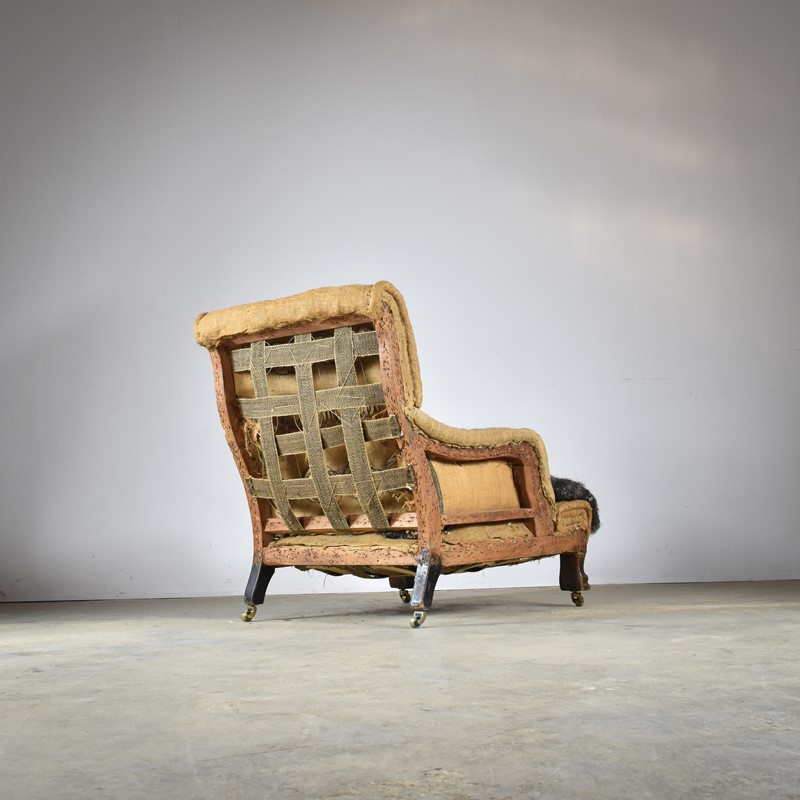 Lion Paw Leg Armchair-the-one-off-chair-company-dsc-0870-main-638016925423218734.jpg