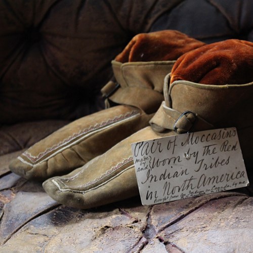 Circa 1840 Pair Of Moccasins, Worn By The Red Indians 