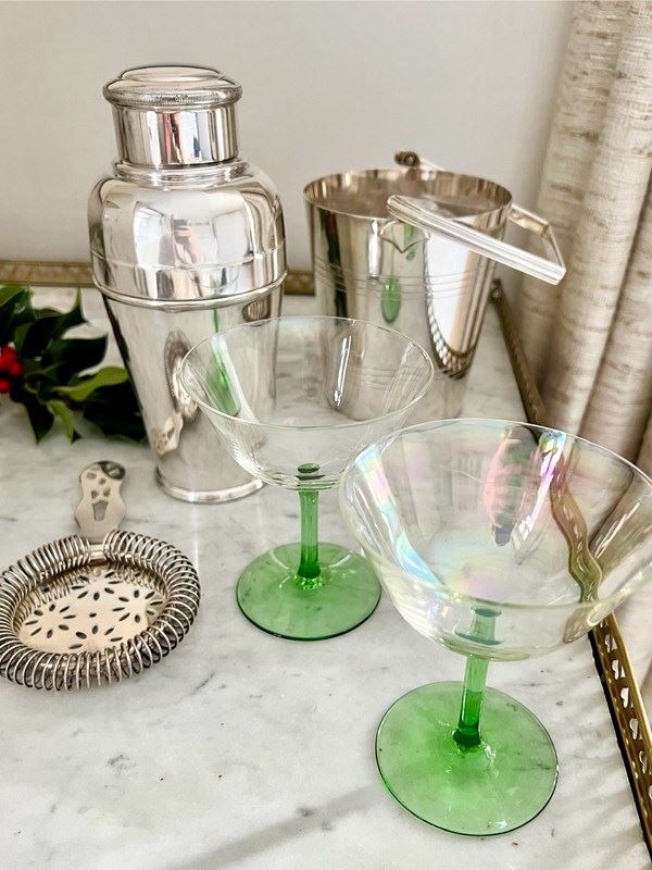 Pair Of Art Deco Iridescent & Green Cocktail Glasses-the-vintage-entertainer-img-1965-main-638371323896590570.jpeg