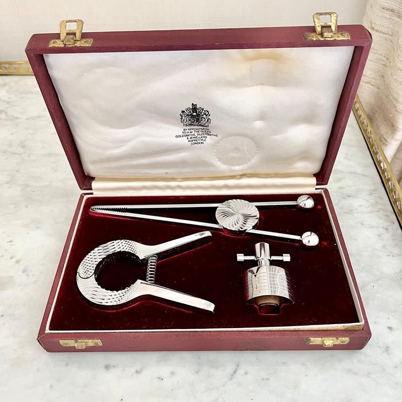 Asprey & Co Silver Plated Bar Tool Boxed Set-the-vintage-entertainer-img-3265-main-638214076032392873.jpeg