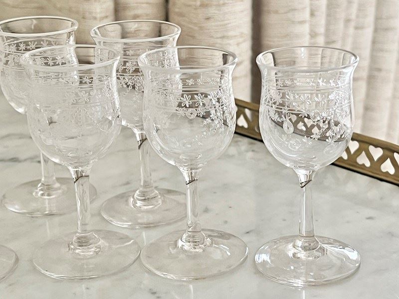 12 Pretty Art Deco Garland Etched Tot Glasses-the-vintage-entertainer-img-4536-main-638242591111390707.jpeg