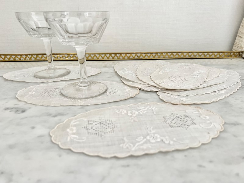12 Victorian Embroidered Linen Oval Drinks Mats-the-vintage-entertainer-img-5198-main-638252092080547412.jpeg