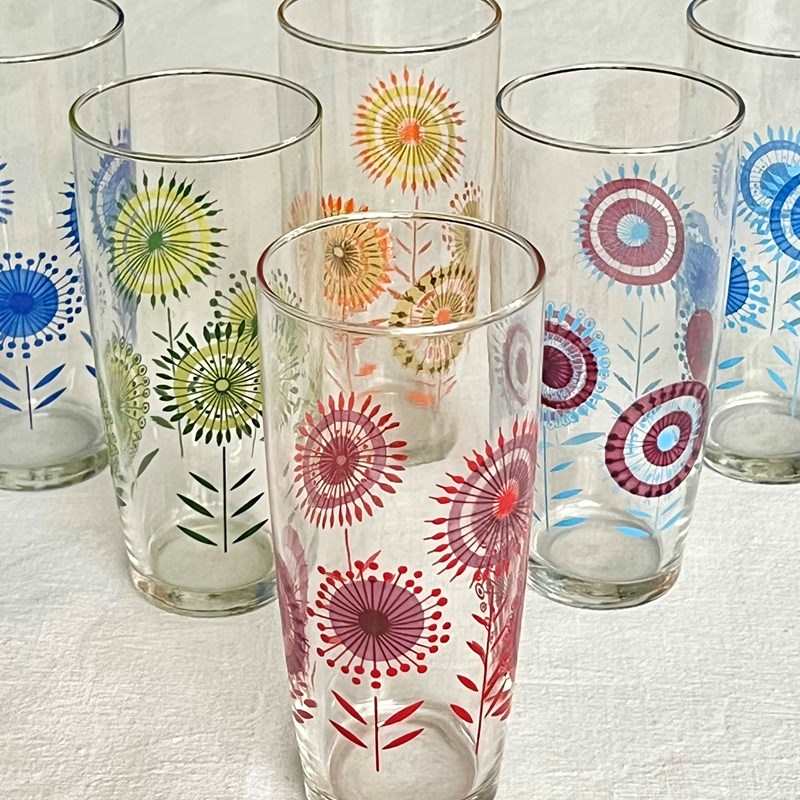 Good Quality Bar Tumblers With Enamel Flowers-the-vintage-entertainer-img-5883-main-638432564578309662.jpeg