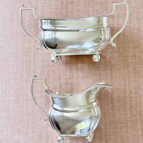 Georgian Style Silver Plated Sugar Pot & Creamer Jug