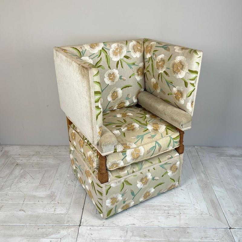 Upholstered Knowle Armchair -tinker-toad-3a33bab4-0f8e-4c3b-99a5-2c6a157b9b47-1-201-a-main-638142939299501373.jpeg