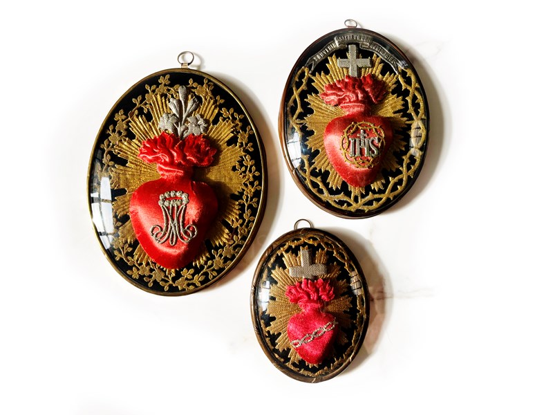 Set Of Three Antique French Sacred Hearts, 1800’S-treasure-cabinet-img-1676-main-638433438786033229.jpg