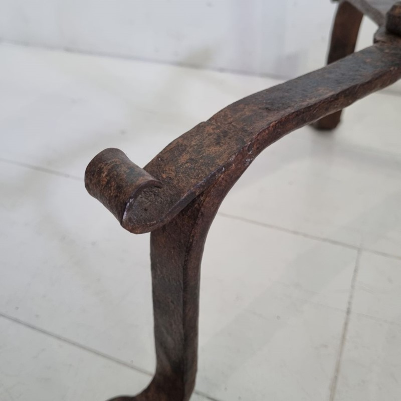 17th-18th Century Hand Forged Iron Candleholder-tresors-trouves-20024721-main-637995668461416271.jpg