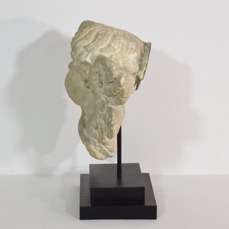 Italian 17/18th Century  Limestone Angel Head-tresors-trouves-2003723-main-637582178083327974.JPG