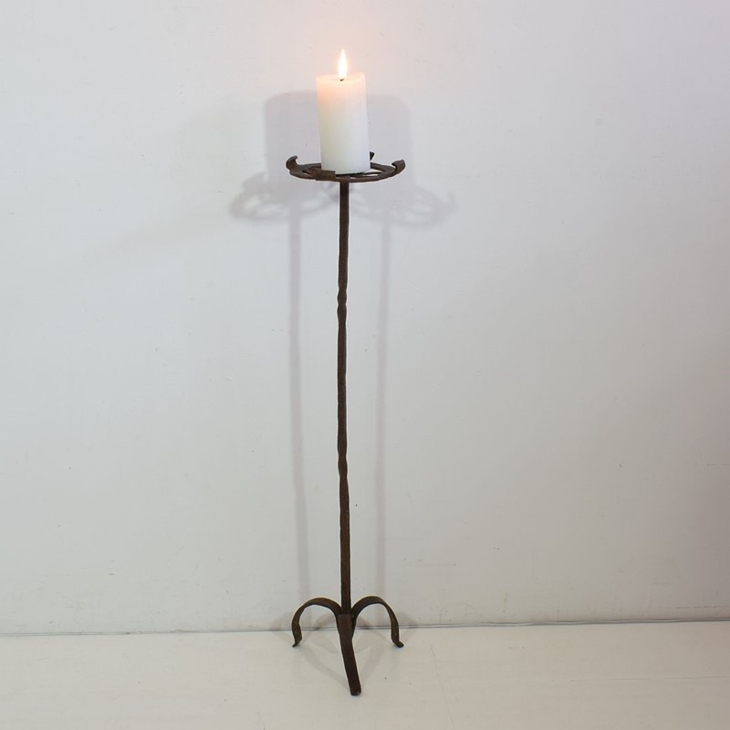 17th-18th Century Hand Forged Iron Candleholder-tresors-trouves-2004640-main-637995647394193667.JPG