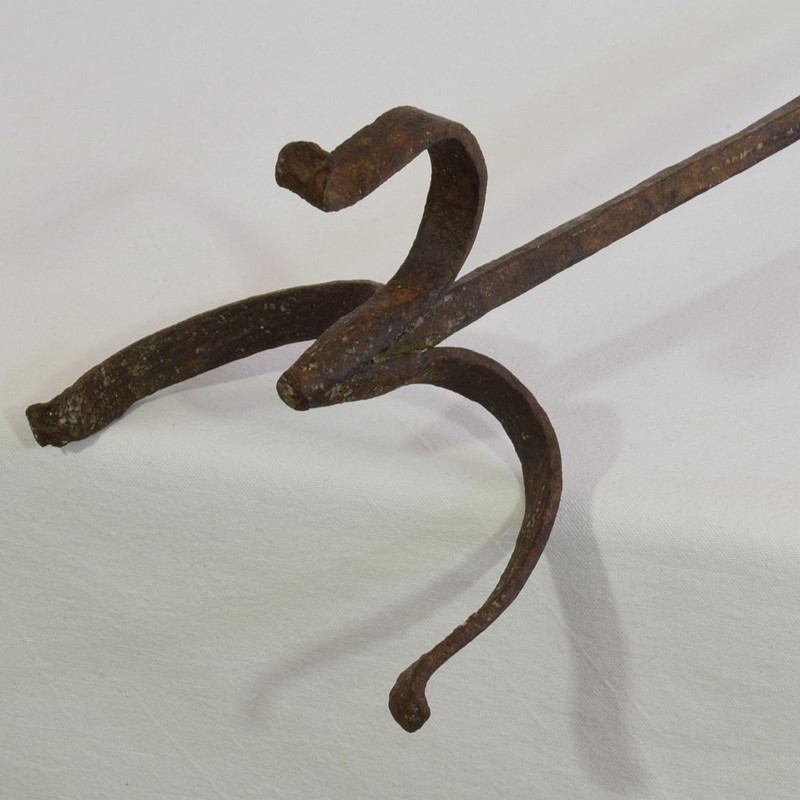 17th-18th Century Hand Forged Iron Candleholder-tresors-trouves-20046420-main-637995648174693744.JPG