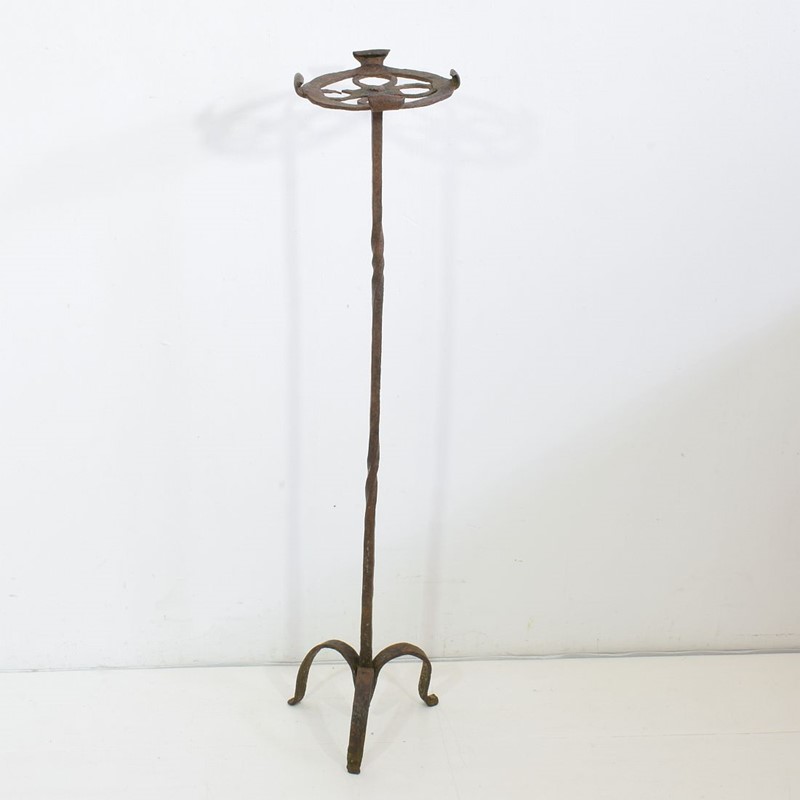 17th-18th Century Hand Forged Iron Candleholder-tresors-trouves-2004645-main-637995647526585445.JPG