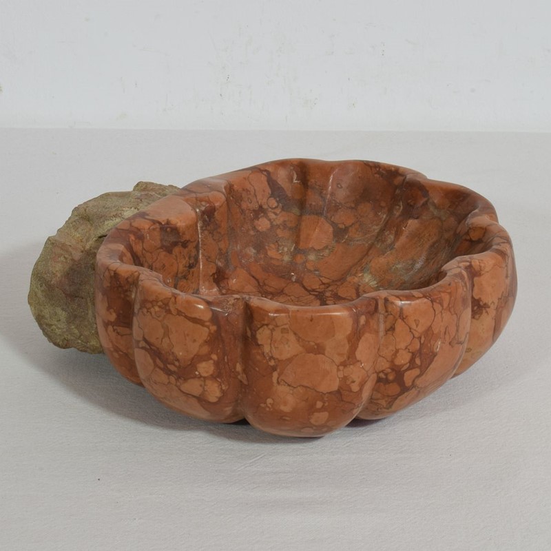 18th Century Italian Red Marble Holy Water Stoup-tresors-trouves-21019110-main-637678162607439867.JPG