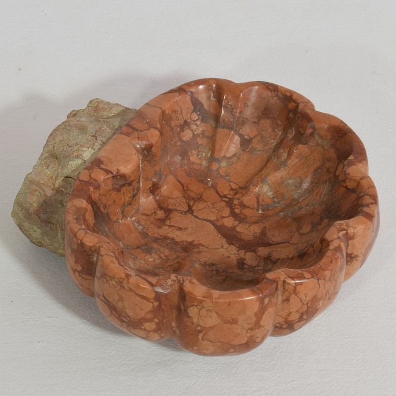 18th Century Italian Red Marble Holy Water Stoup-tresors-trouves-2101912-main-637678162548377966.JPG