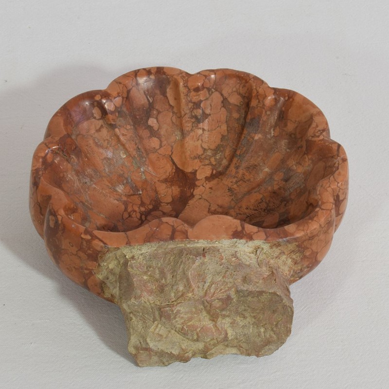 18th Century Italian Red Marble Holy Water Stoup-tresors-trouves-2101914-main-637678162563847122.JPG