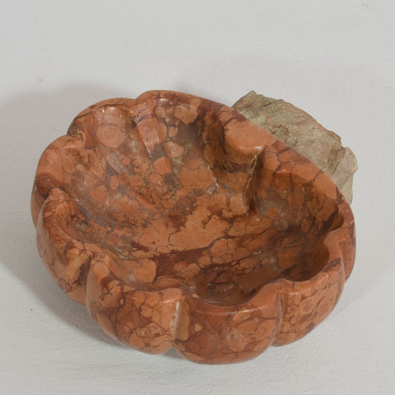 18th Century Italian Red Marble Holy Water Stoup-tresors-trouves-2101916-main-637678162579003278.JPG