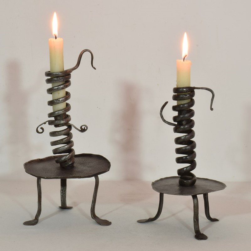  Couple 18th Century,  Forged Iron Candleholders-tresors-trouves-2103200-main-637991084935671518.JPG