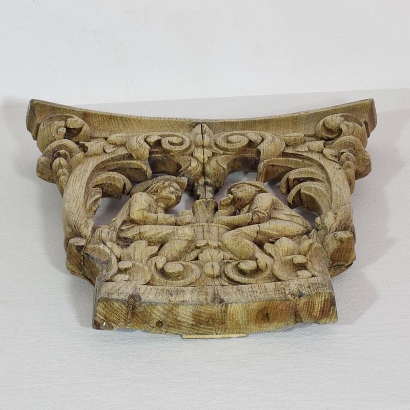 18th / 19th Century French Weathered Oak Capital-tresors-trouves-21044717-main-637996315580563580.JPG