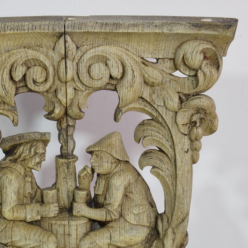 18th / 19th Century French Weathered Oak Capital-tresors-trouves-2104477-main-637996315529938833.JPG