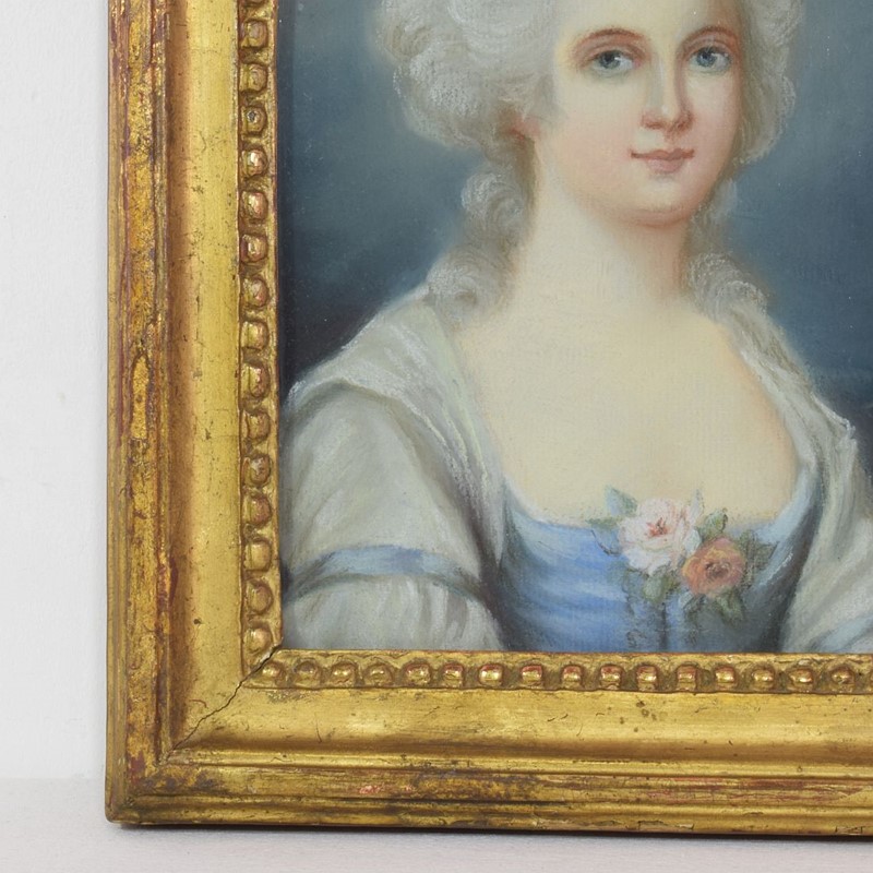 18th Century Pastel Portrait of a Young Woman-tresors-trouves-2200576-main-637869887938750136.JPG