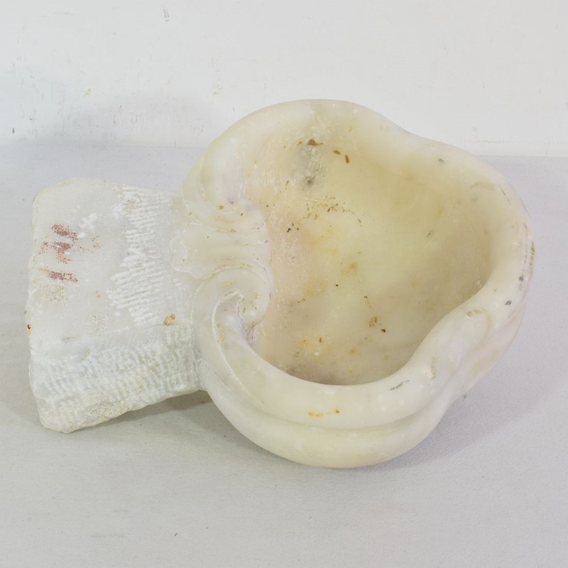 17th/ 18th Century Baroque Marble Holy Water Font-tresors-trouves-2201387-main-637996395843662580.JPG