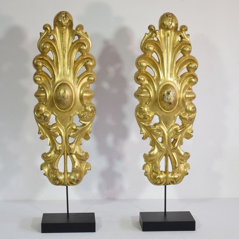 18th Century Italian Neoclassical Ornaments-tresors-trouves-2201410-main-637996370575473036.JPG