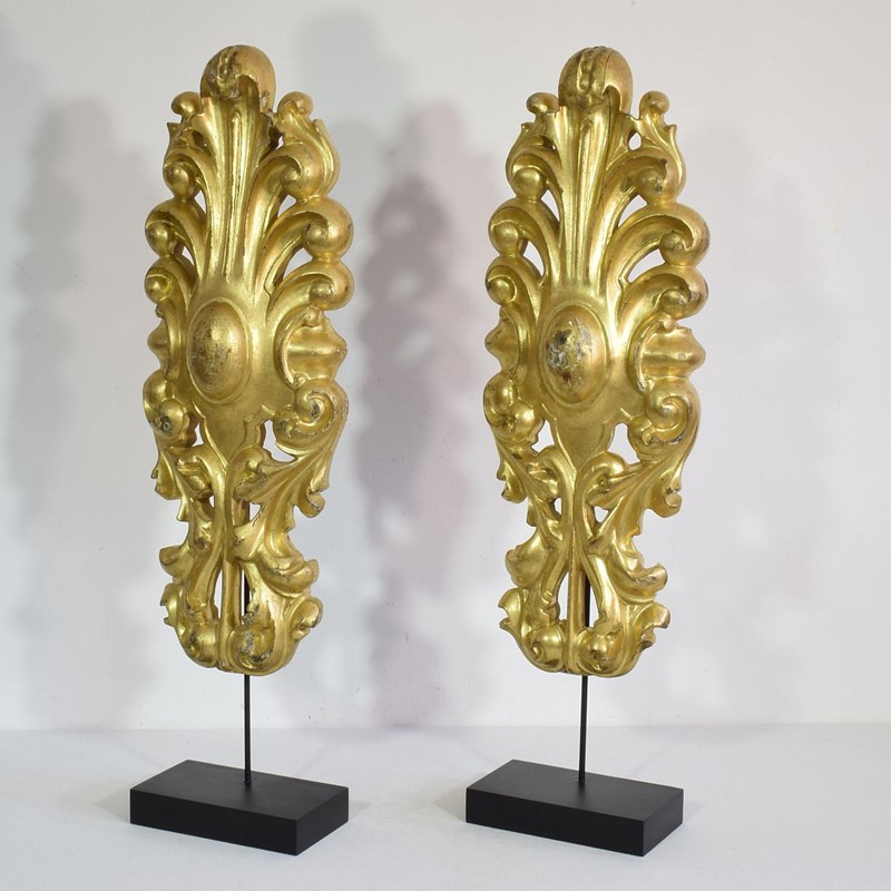 18th Century Italian Neoclassical Ornaments-tresors-trouves-2201411-main-637996370765529733.JPG