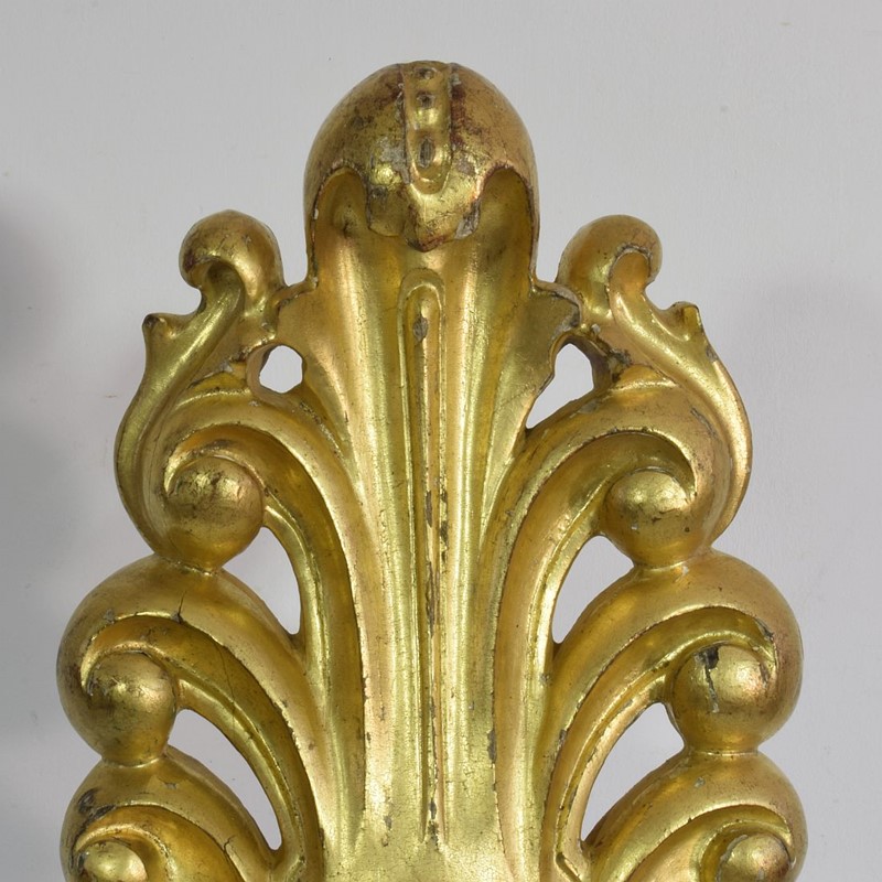 18th Century Italian Neoclassical Ornaments-tresors-trouves-2201416-main-637996371113539075.JPG