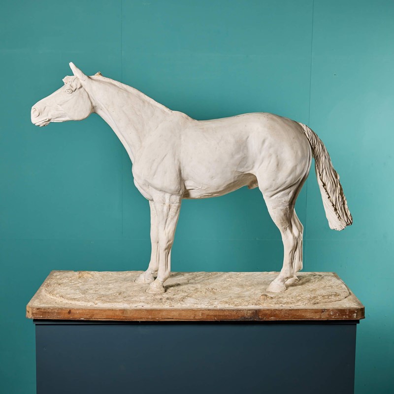 Plaster Maquette Of Red Rum By Annette Yarrow-uk-heritage-0-22776-1-main-638100879677933478.jpeg