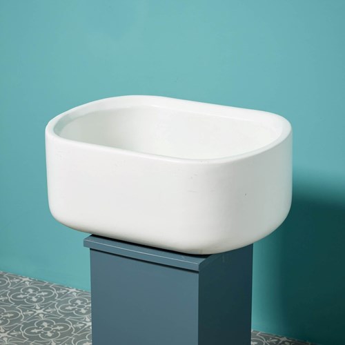 Reclaimed White Porcelain Utility Belfast Sink