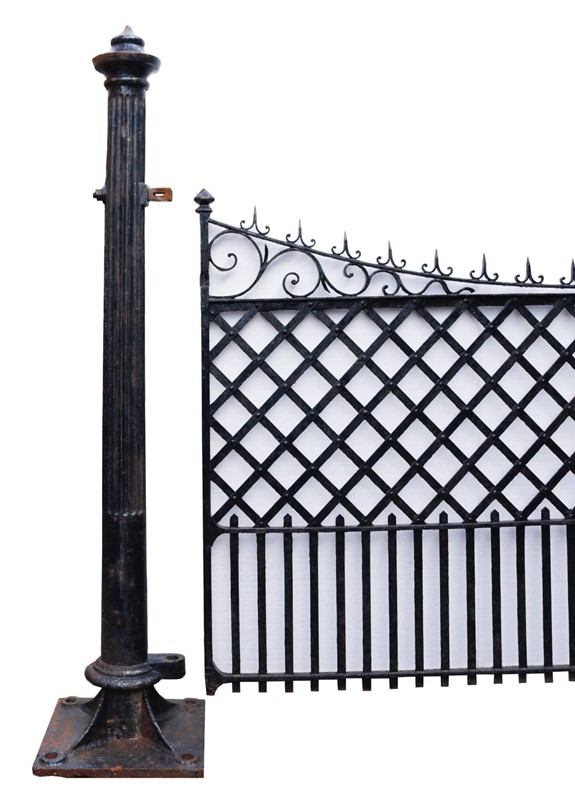 Wrought Iron Driveway Gates and Posts 307 cm (10’)-uk-heritage-1-301-8-main-637994396935245220.jpeg