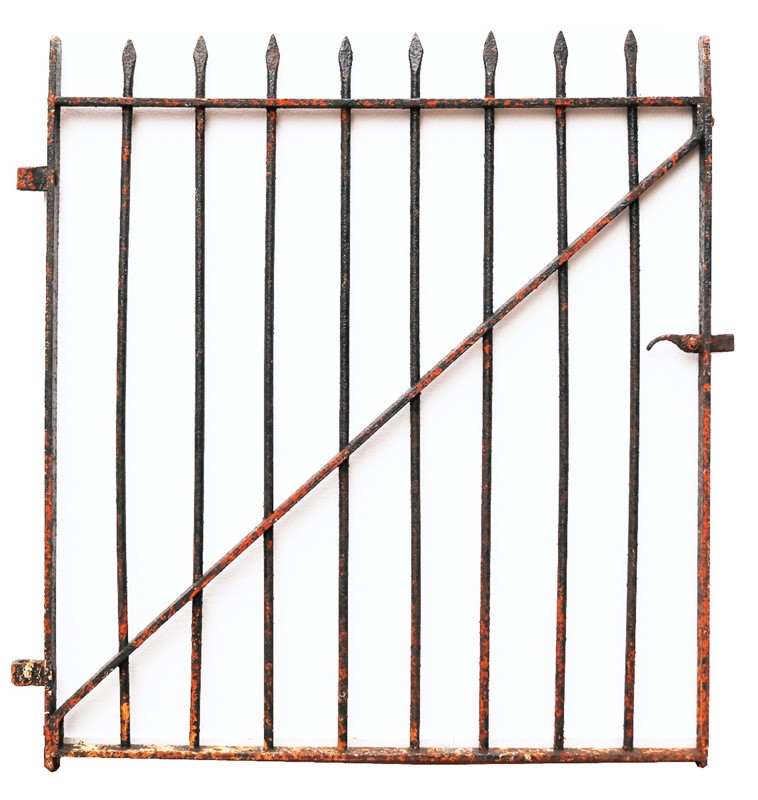 A Reclaimed Wrought Iron Side Gate-uk-heritage-1-main-637702202447422516.jpg