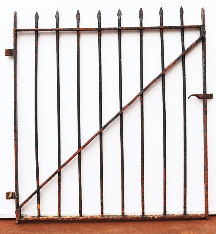 A Reclaimed Wrought Iron Side Gate-uk-heritage-3-main-637702202515234217.jpg