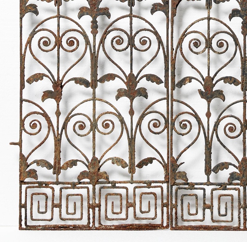 Rare Set of Small Antique Iron Gates Circa. 1700-uk-heritage-3-screenshot202022-09-2020at2010-main-637992924479174396.jpeg