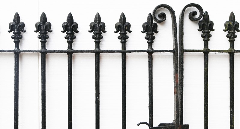 A Set of 10 ft Antique Wrought Iron Driveway Gates-uk-heritage-300107-main-637696391548773629.jpg