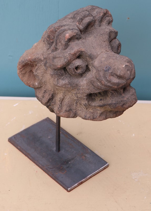 An Antique Carved Stone Lion Head Sculpture-uk-heritage-30368-114-main-637708712087627562.jpeg