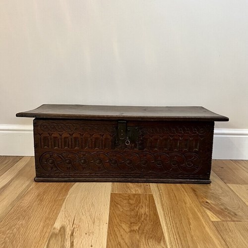 17Th Century Quality Oak Bible Box 