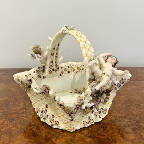 Fantastic Quality Antique Victorian Porcelain Basket 