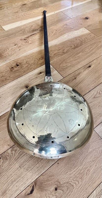 18Th Century Quality Brass Warming Pan-unique-antiques-by-emma-jade-4834-2170336-1670264117688-main-638367638654404934.jpg