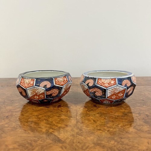 Unusual Pair Of Antique Japanese Quality Imari Bowls 