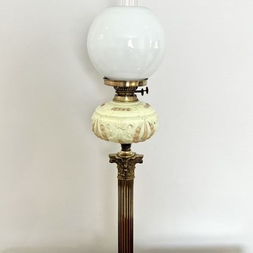 Fantastic Quality Large Antique Victorian Brass Oil Lamp