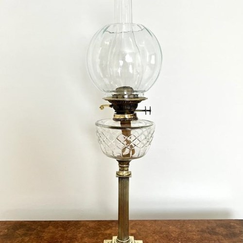 Lovely Antique Victorian Quality Brass Oil Lamp