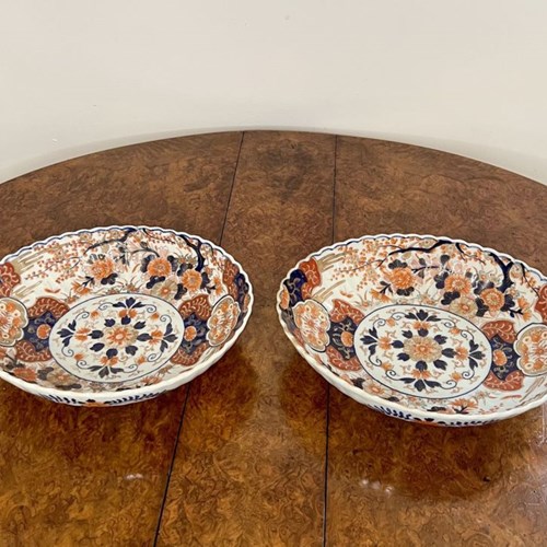 Outstanding Quality Pair Of Antique Japanese Imari Large Scalloped Edge Bowls 