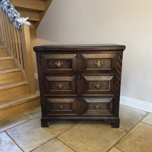 Antique 18Th Century Quality Oak Jacobean Chest Of Drawers