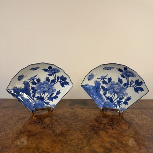 Unusual Pair Of Antique Blue And White Fan Shaped Japanese Imari Dishes