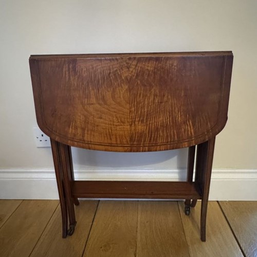 Elegant Antique Edwardian Sutherland Table By Maple & Co