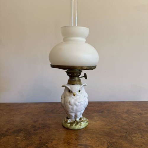 Lovely Quality Antique Victorian Porcelain Owl Oil Lamp 