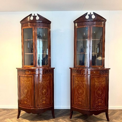 Superb Quality Pair Of Antique Edwardian Mahogany Marquetry Inlaid Corner Cabine